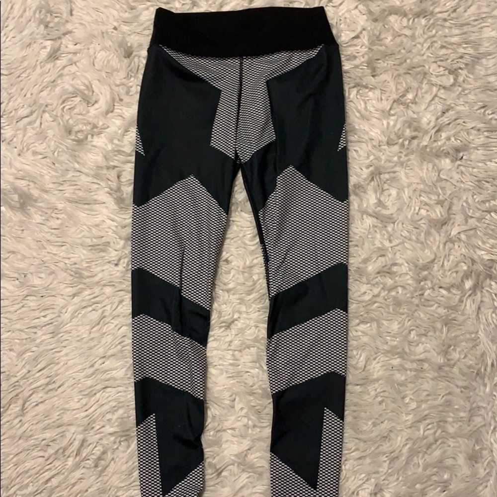 Stretchy Yoga Capri Pants
